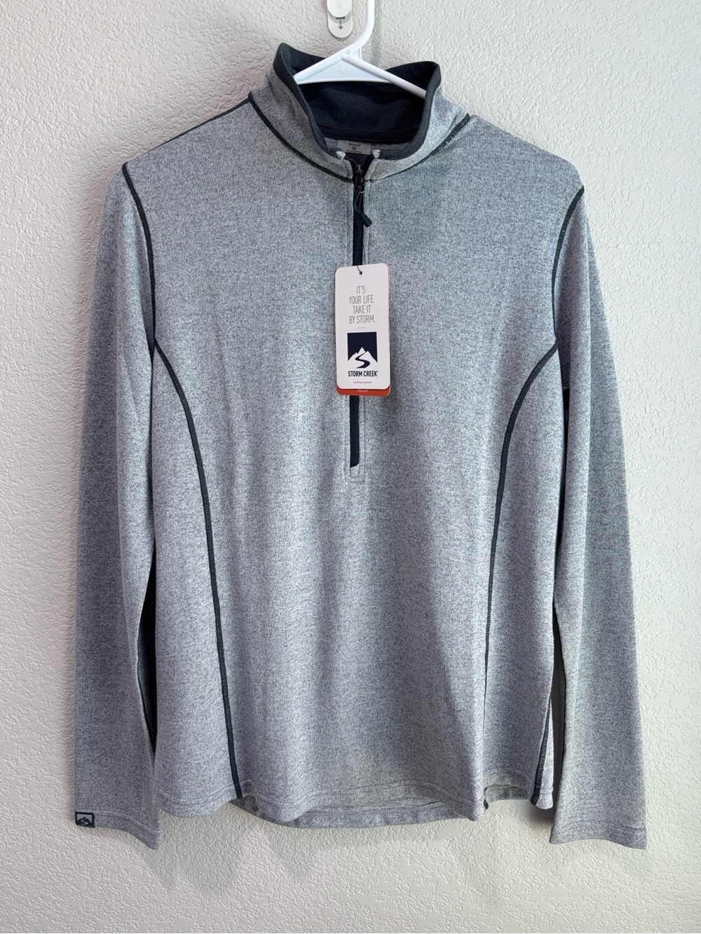 NWT Storm Creek Feather Sweater Pullover 4675 Hillary Gray Women’s Size Medium